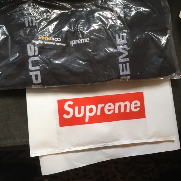 SS18 Supreme Duffel Bag Original condition 10/10